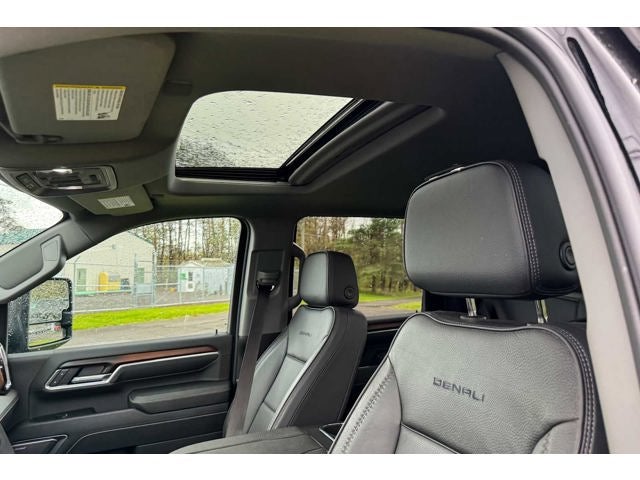 2025 GMC Sierra 3500HD Denali