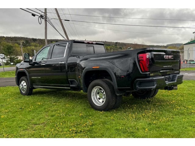 2025 GMC Sierra 3500HD Denali