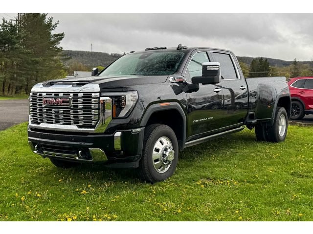 2025 GMC Sierra 3500HD Denali
