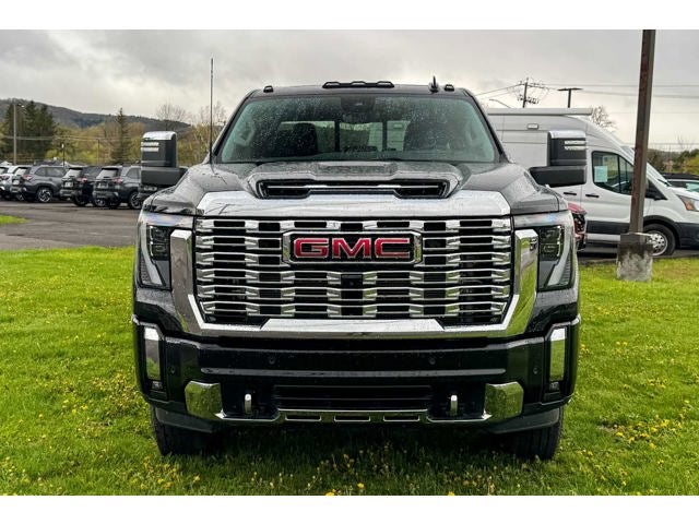 2025 GMC Sierra 3500HD Denali