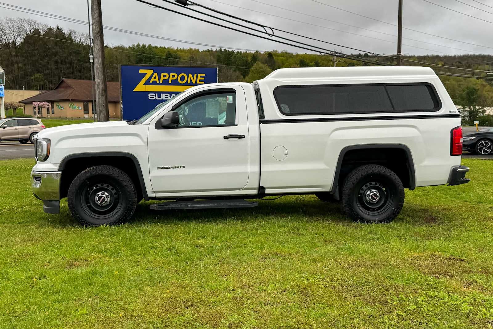 2018 GMC Sierra 1500 2WD Reg Cab 133.0"