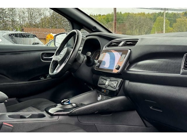2022 Nissan LEAF SV PLUS
