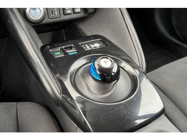 2022 Nissan LEAF SV PLUS