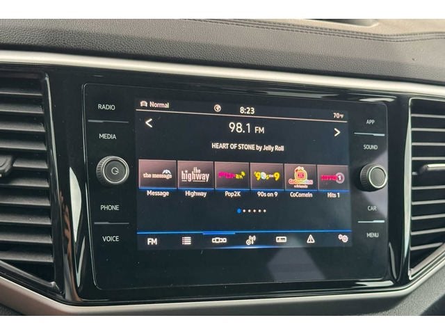 2023 Volkswagen Atlas Cross Sport 2.0T SE w/Technology