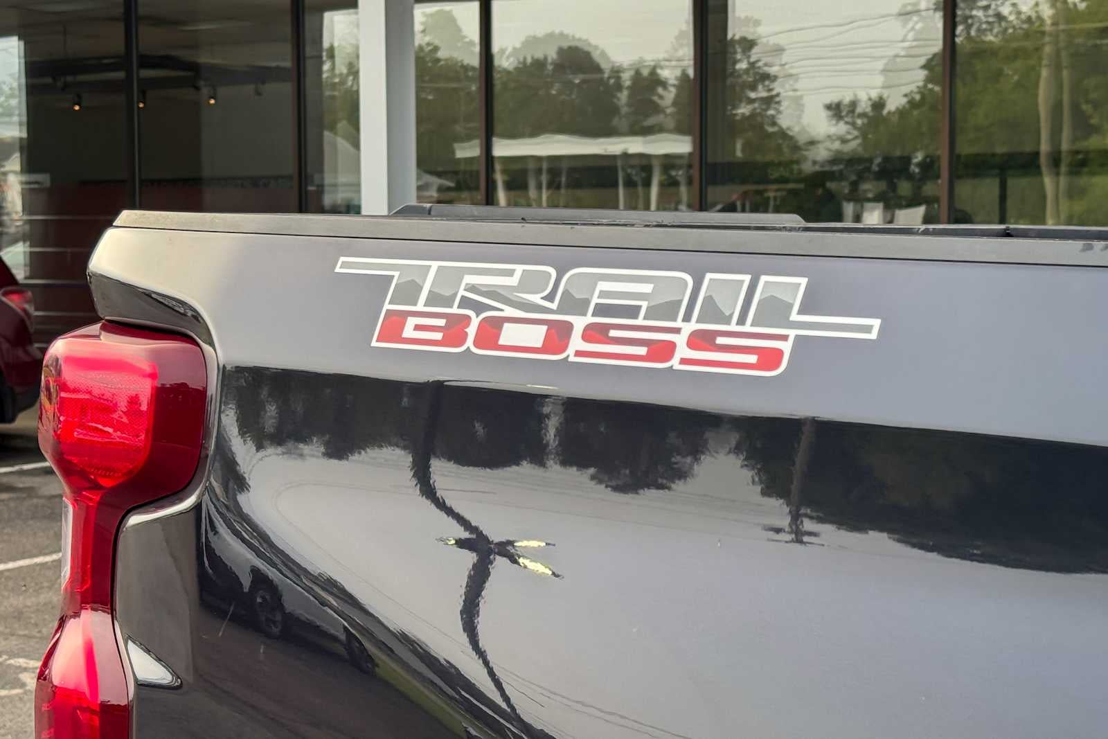 2023 Chevrolet Silverado 1500 Custom Trail Boss
