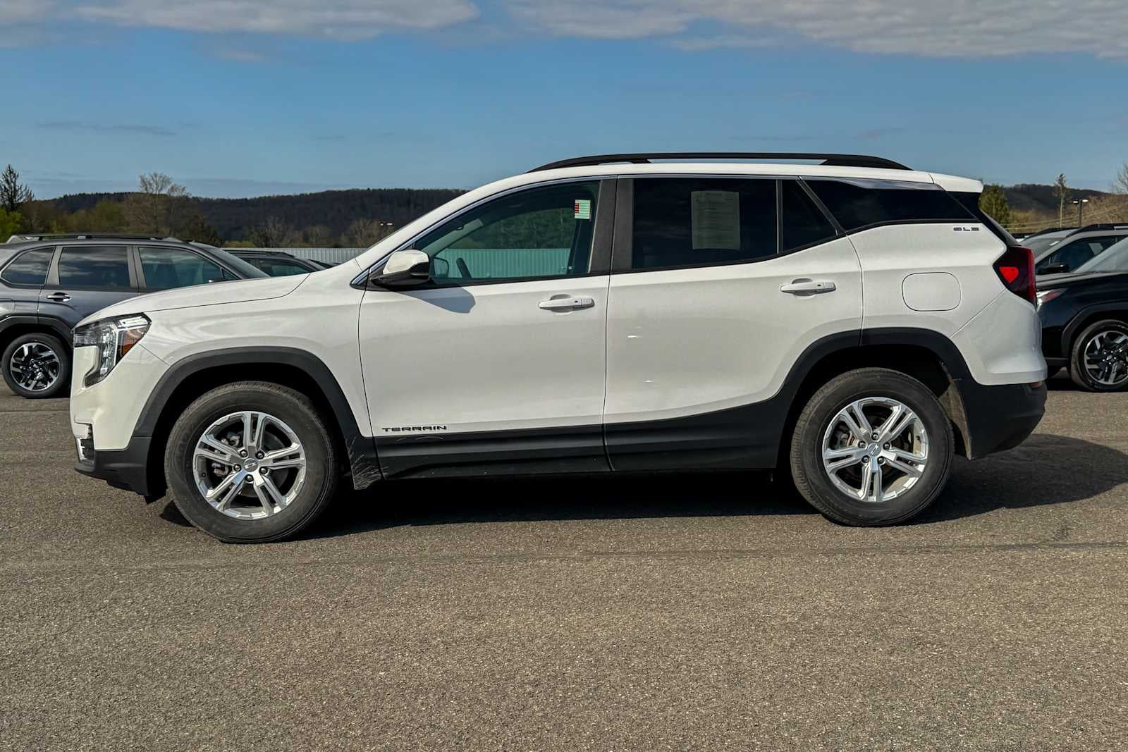 2023 GMC Terrain SLE