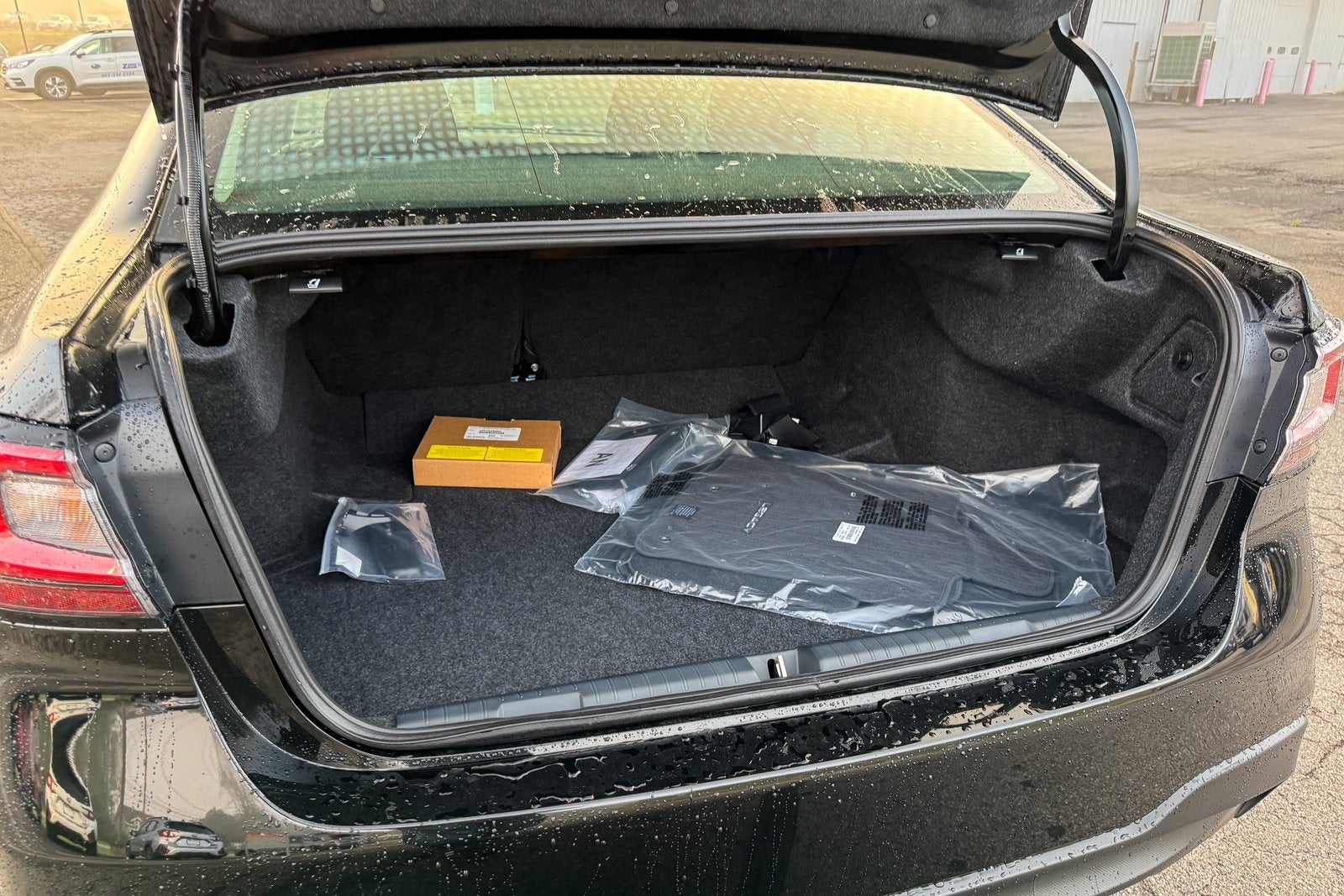 2025 Subaru LEGACY Premium