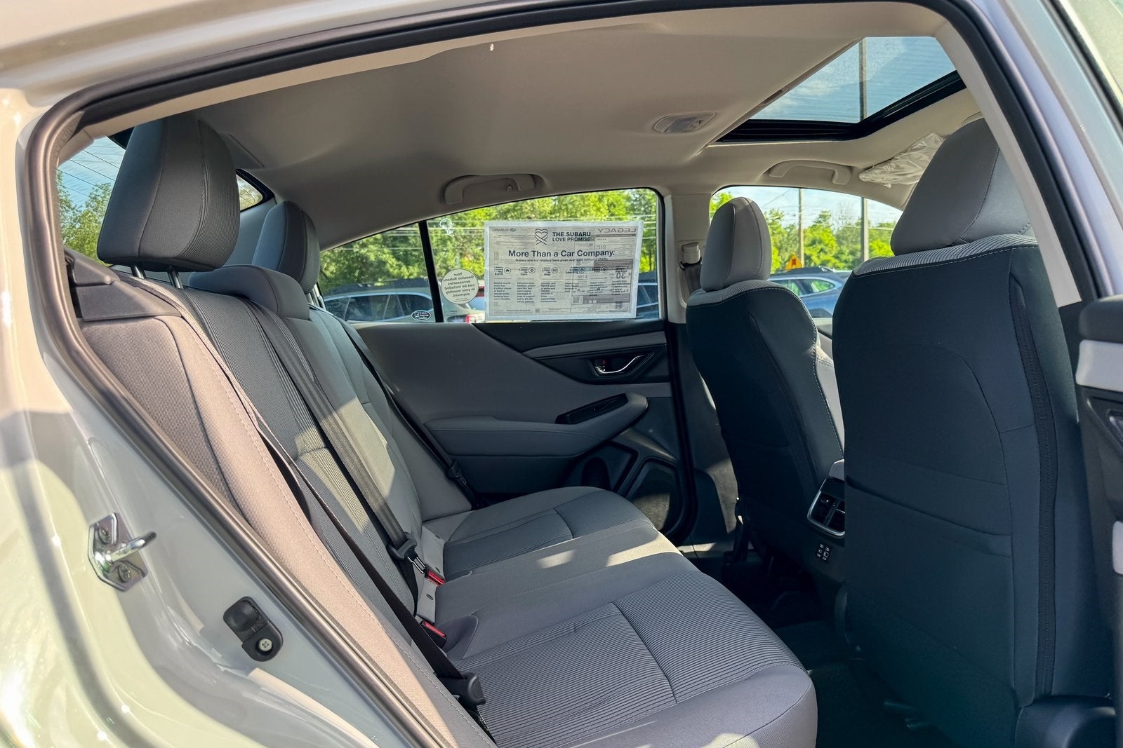 2025 Subaru LEGACY Premium