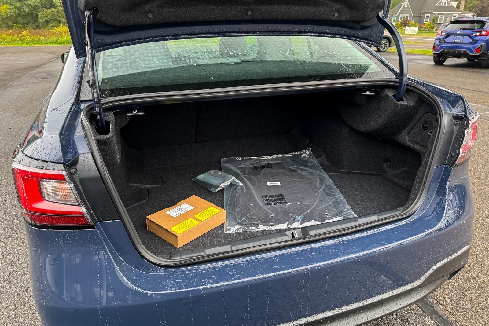 2025 Subaru LEGACY Premium