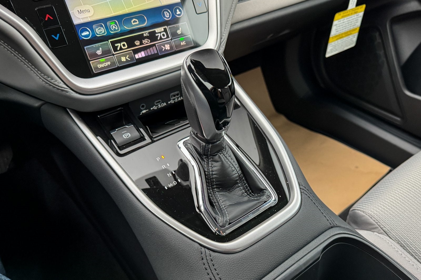 2025 Subaru LEGACY Premium