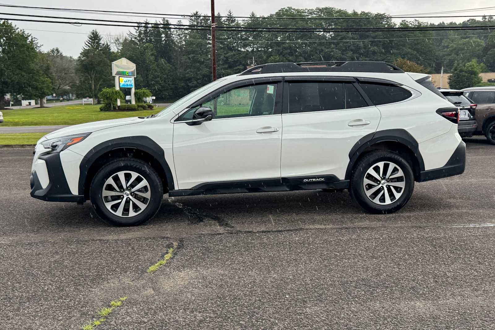 2024 Subaru Outback Premium