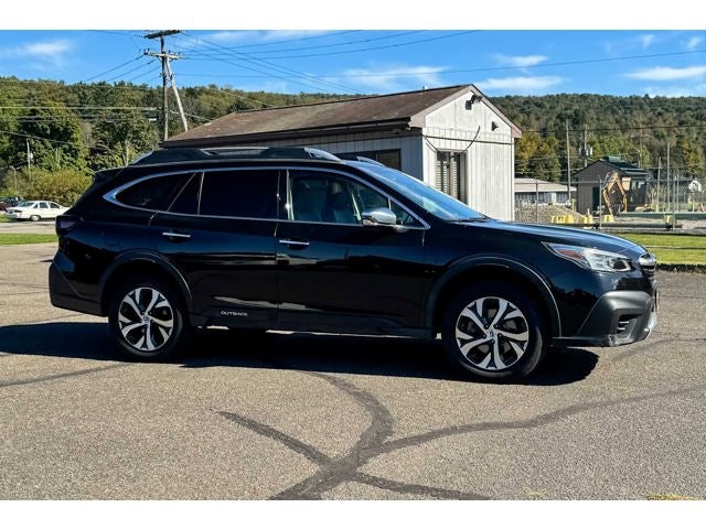 2022 Subaru Outback Touring