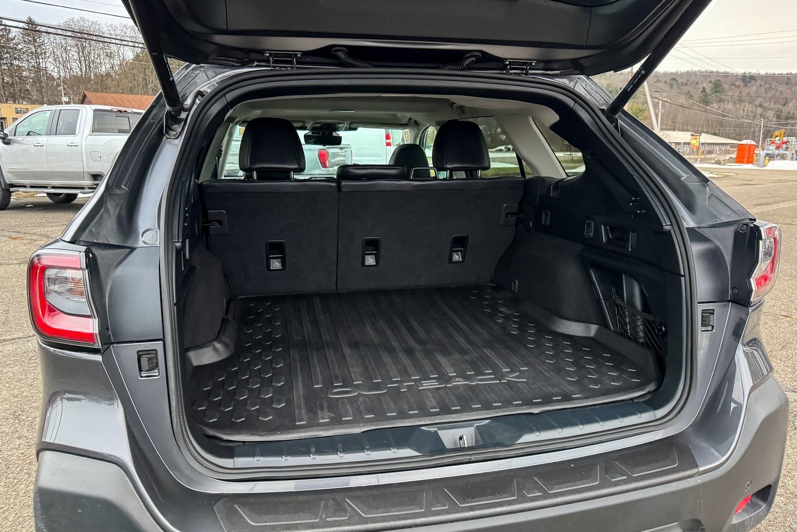 2023 Subaru Outback Touring