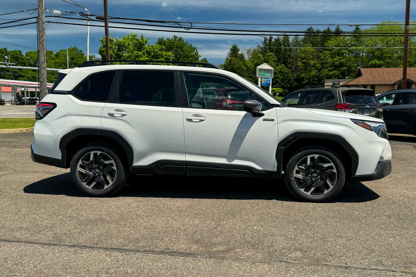2026 Subaru FORESTER Premium Hybrid