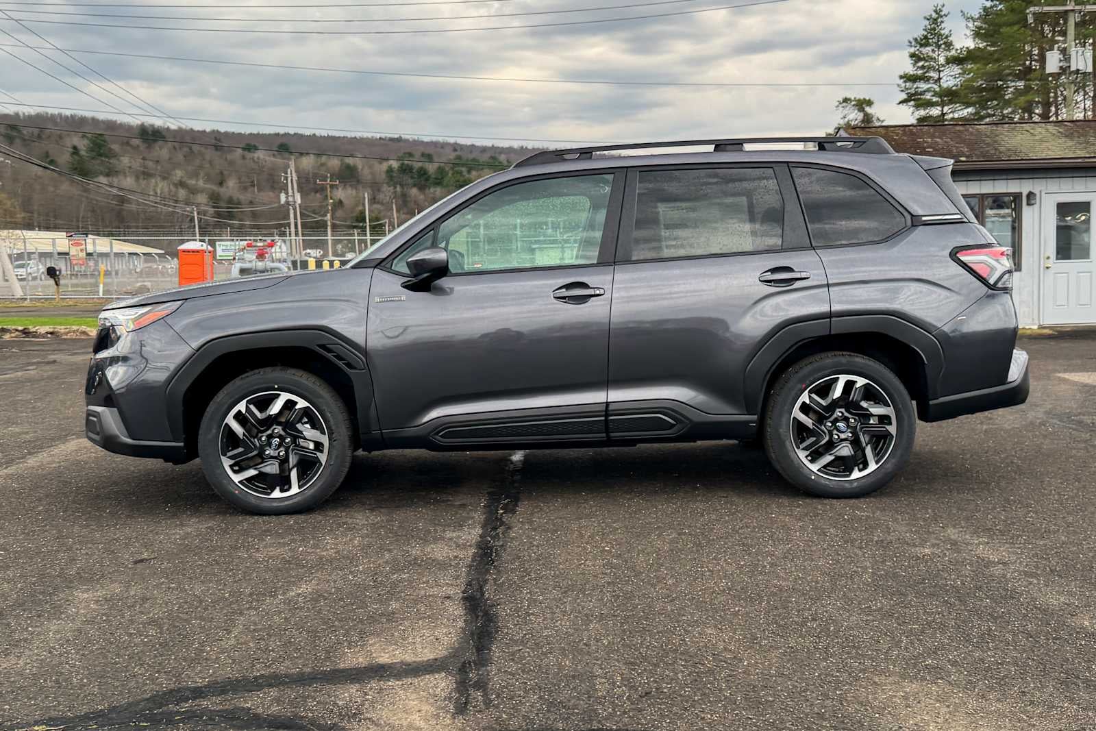 2026 Subaru FORESTER Premium Hybrid