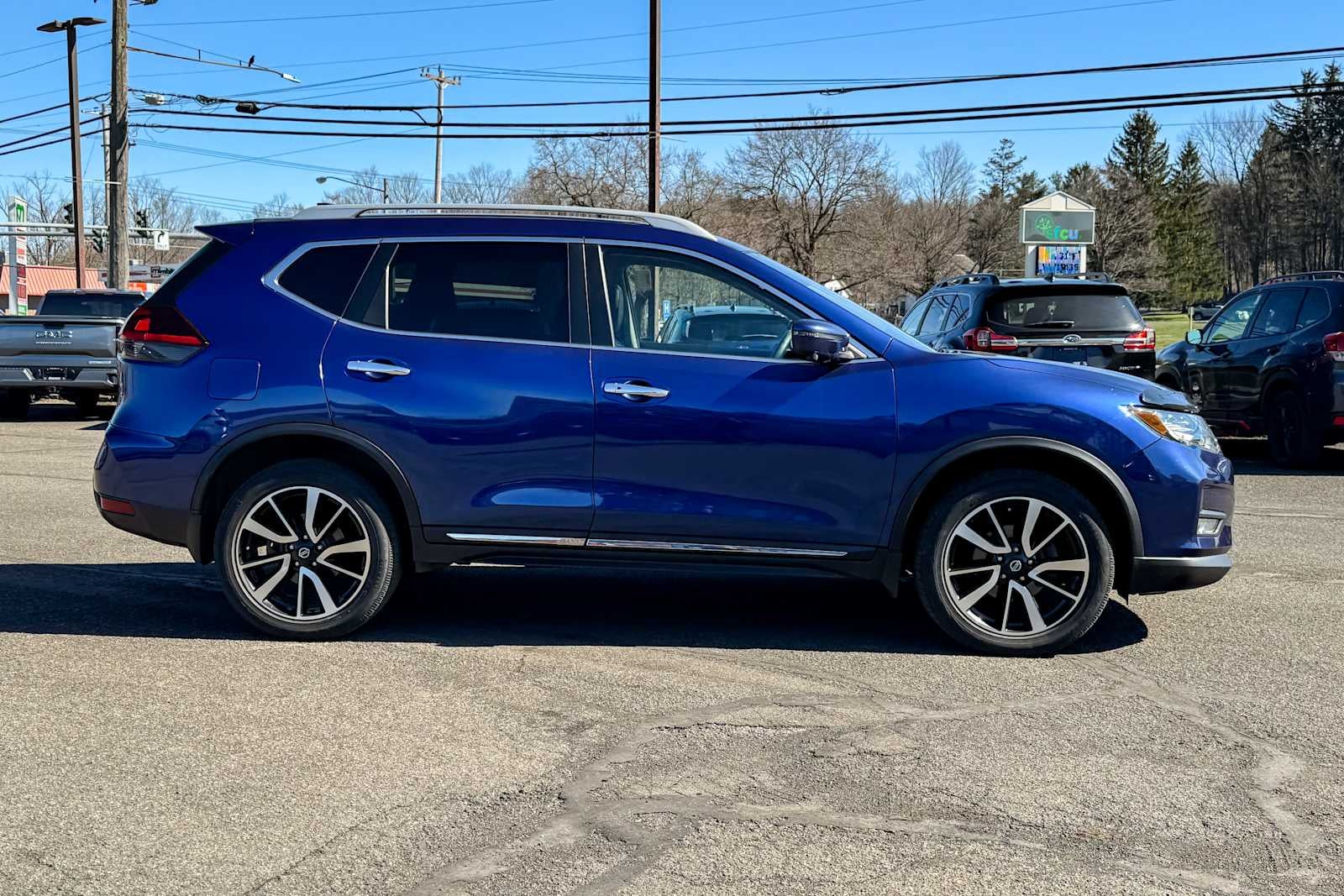 2020 Nissan Rogue SL