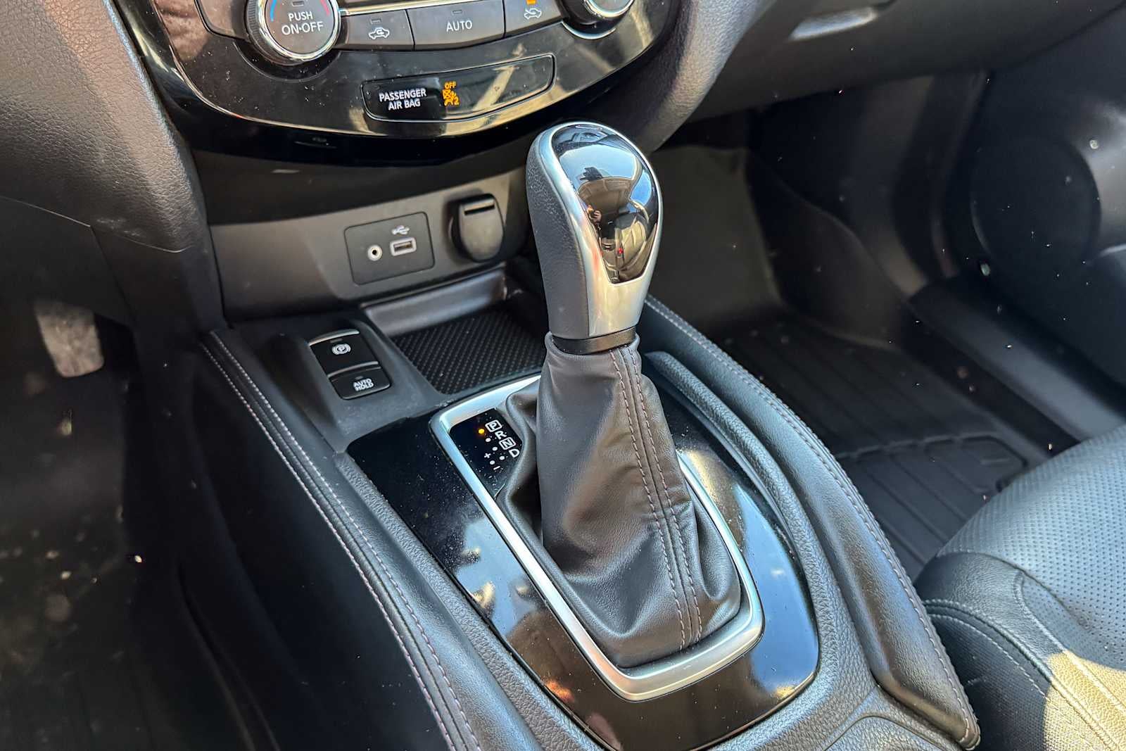 2020 Nissan Rogue SL
