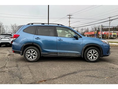 2024 Subaru Forester Premium