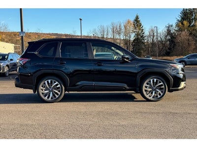 2025 Subaru FORESTER Touring
