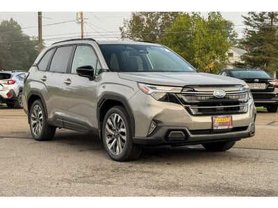 2025 Subaru FORESTER Touring