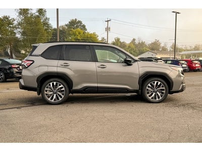2025 Subaru FORESTER Touring
