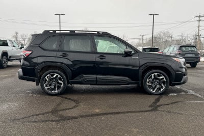 2025 Subaru Forester Hybrid Premium Hybrid