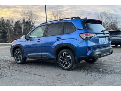 2025 Subaru FORESTER Premium Hybrid