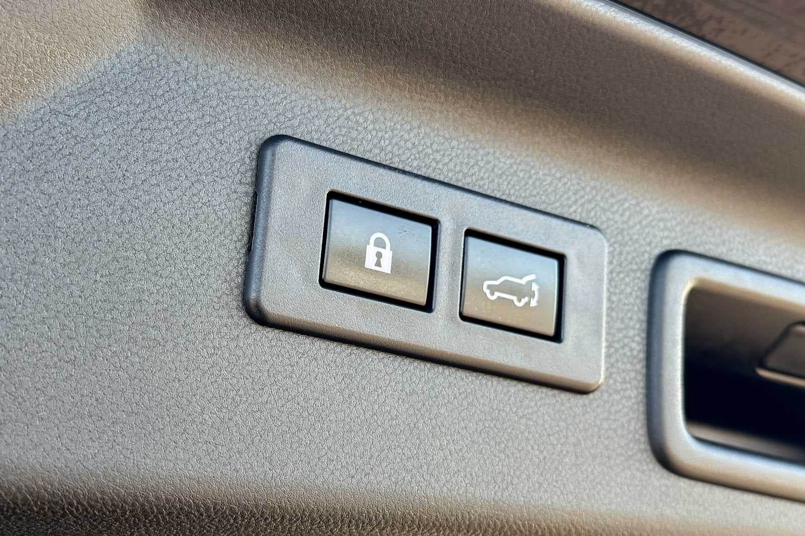 2025 Subaru Forester Premium Hybrid
