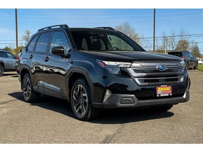 2025 Subaru Forester Premium Hybrid