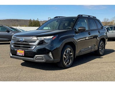 2025 Subaru Forester Premium Hybrid