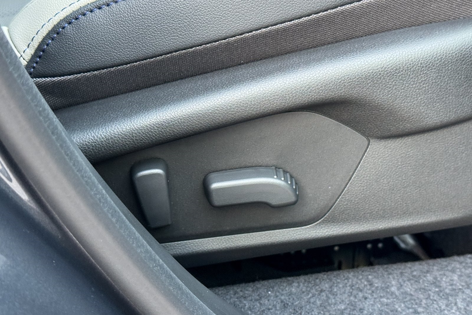 2025 Subaru FORESTER Limited Hybrid