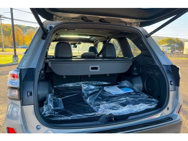 2025 Subaru FORESTER Limited Hybrid