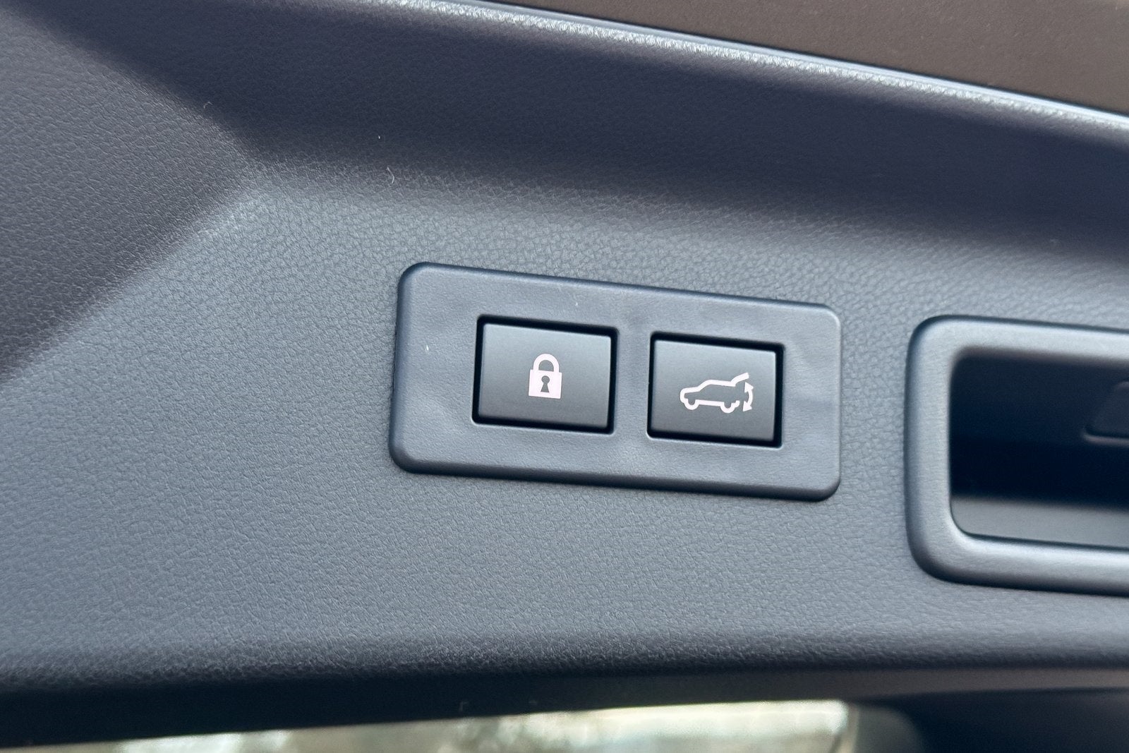 2025 Subaru FORESTER Touring Hybrid