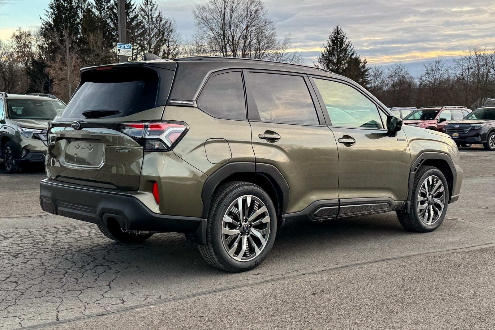 2025 Subaru FORESTER Touring Hybrid