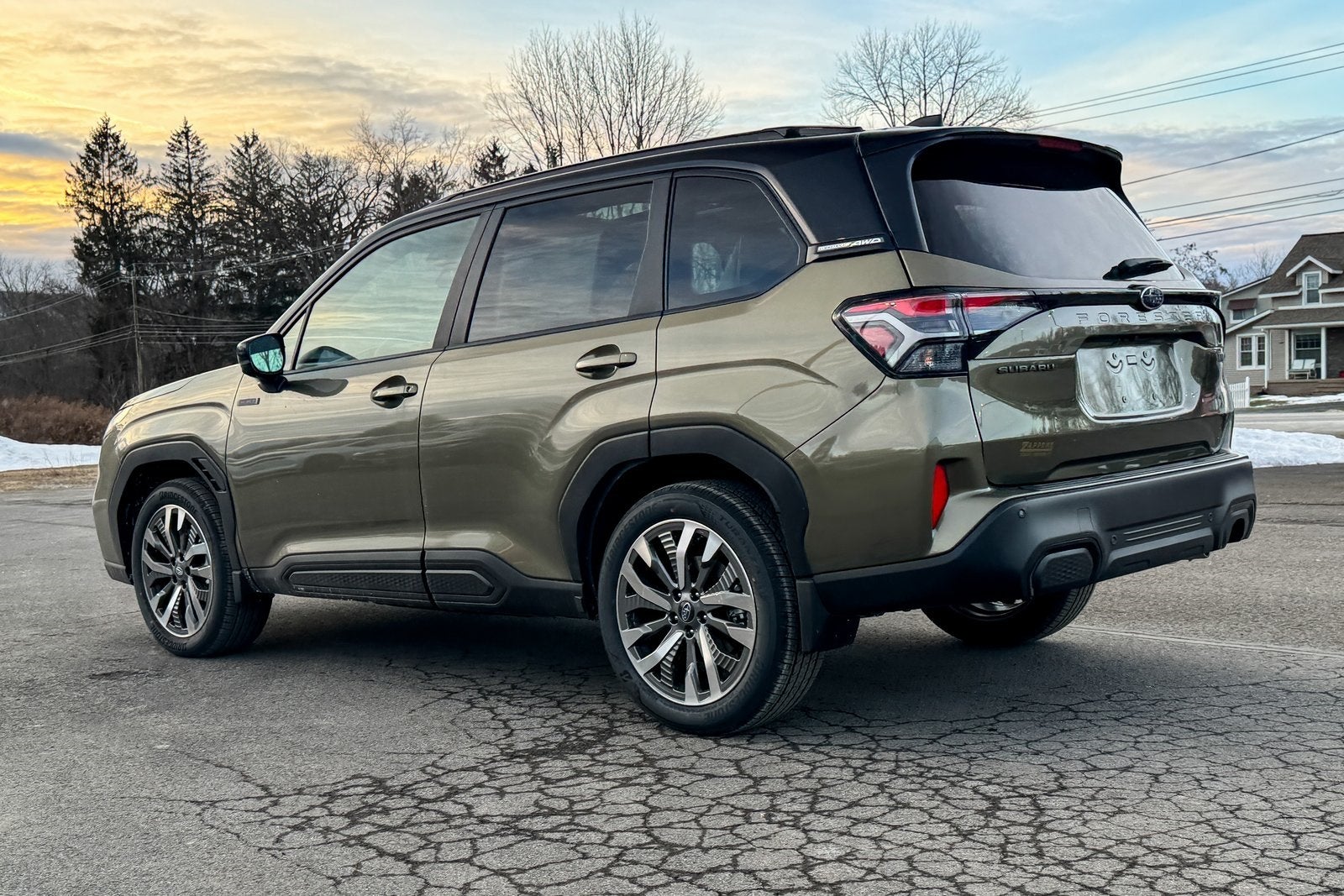 2025 Subaru FORESTER Touring Hybrid