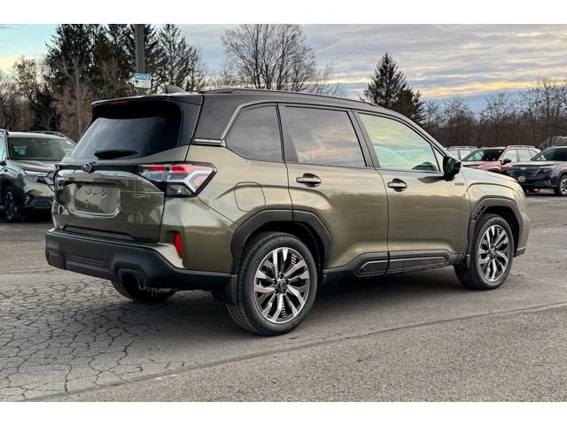 2025 Subaru FORESTER Touring Hybrid