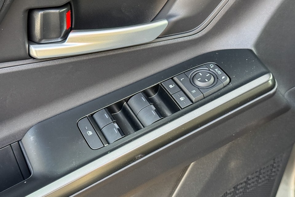 2026 Subaru SOLTERRA Premium