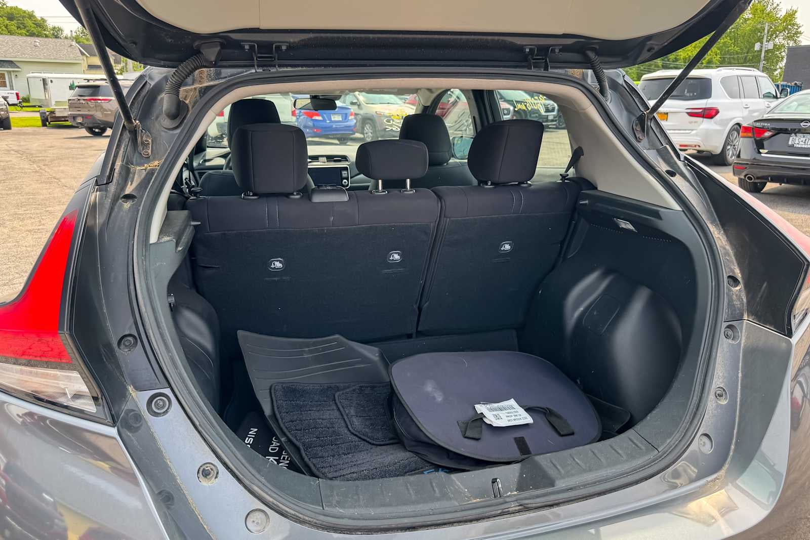 2023 Nissan LEAF S
