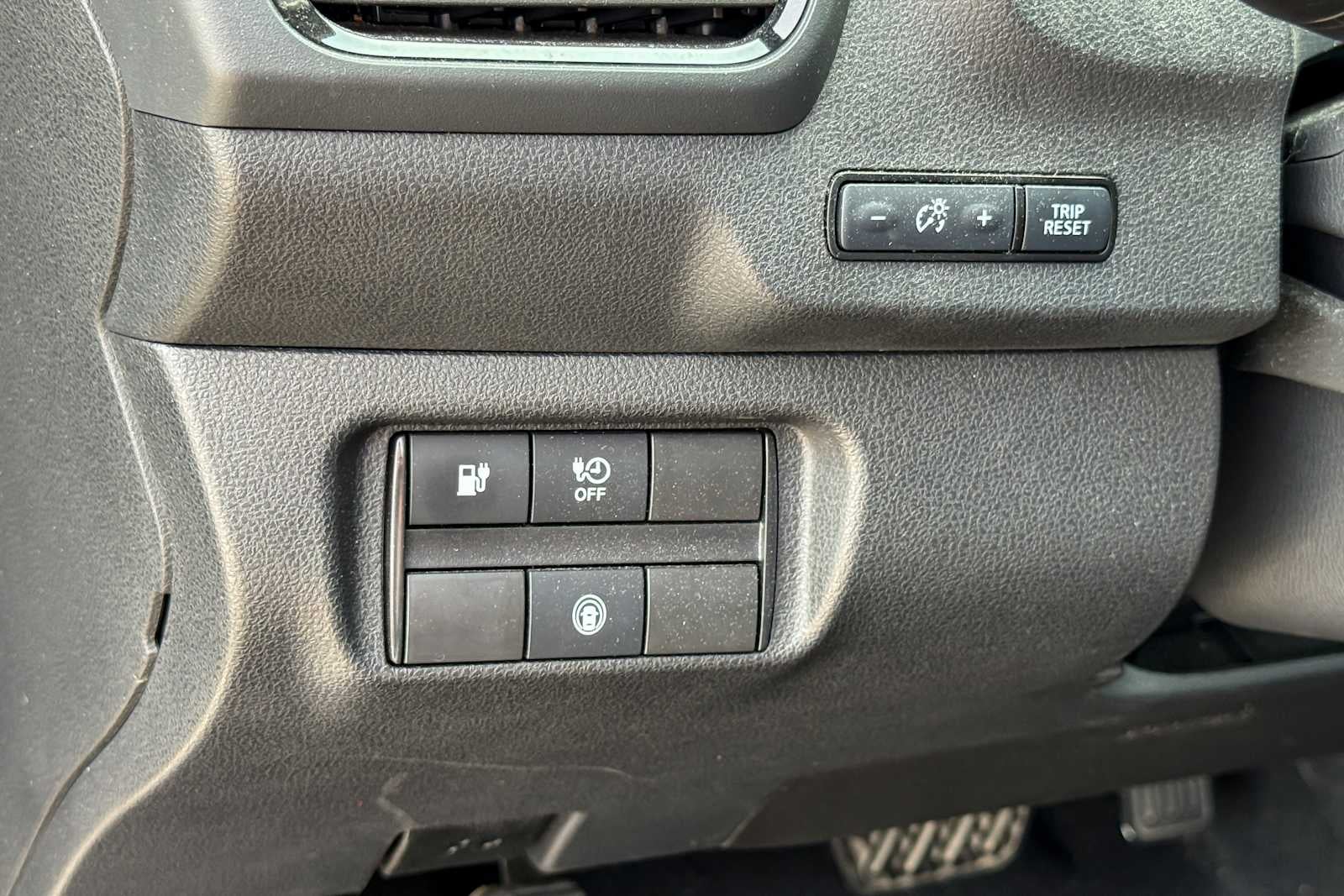 2023 Nissan LEAF S