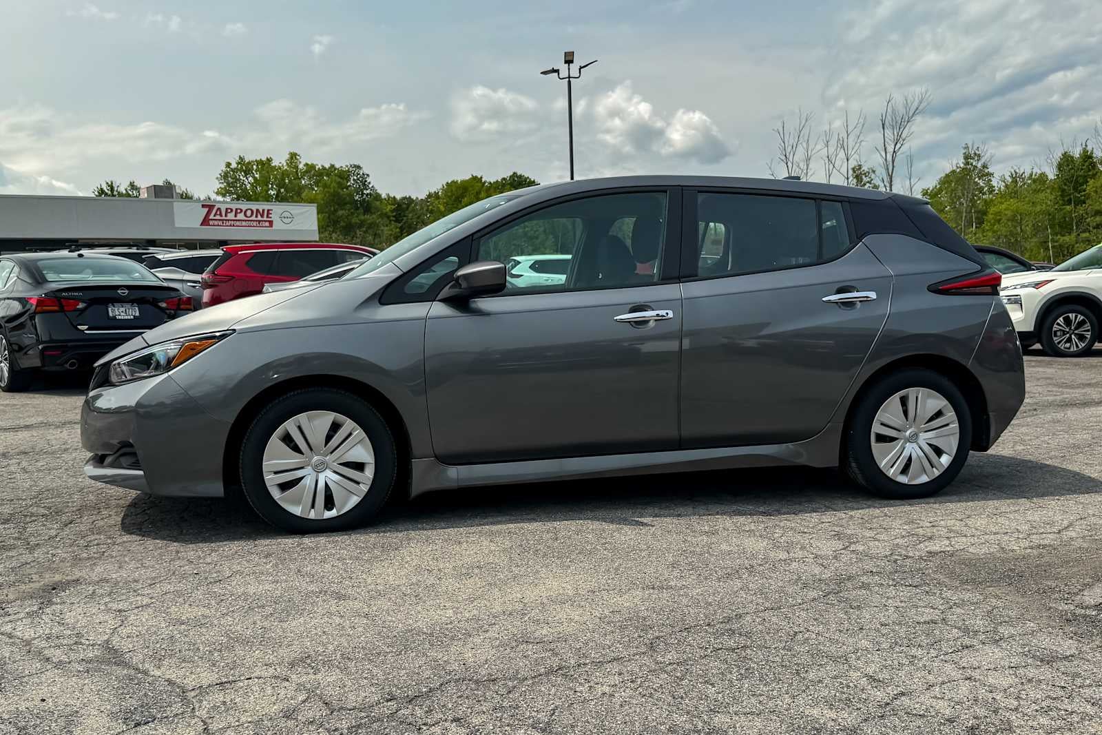 2023 Nissan LEAF S