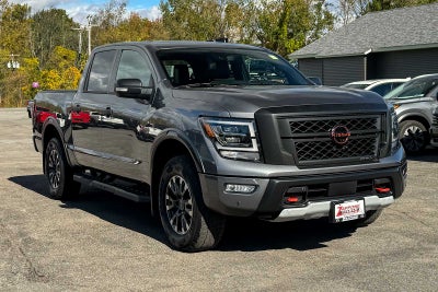 2023 Nissan TITAN Crew Cab PRO-4X®