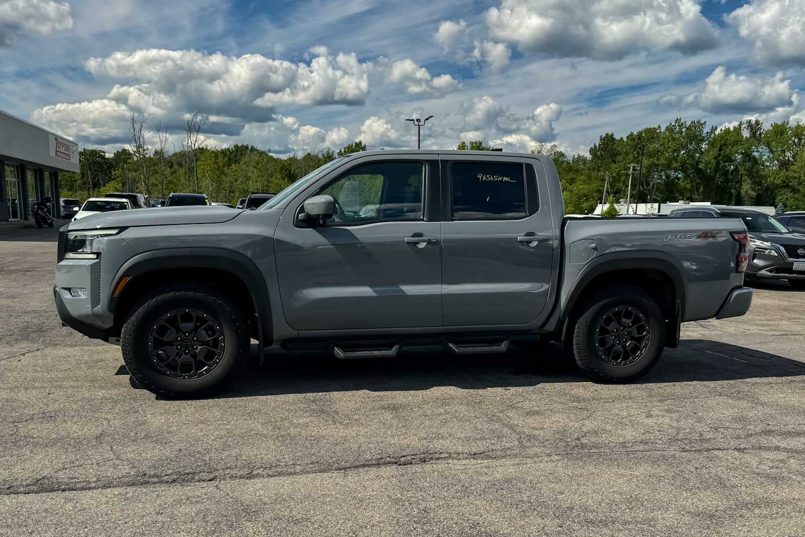 2023 Nissan Frontier Crew Cab PRO-4X®