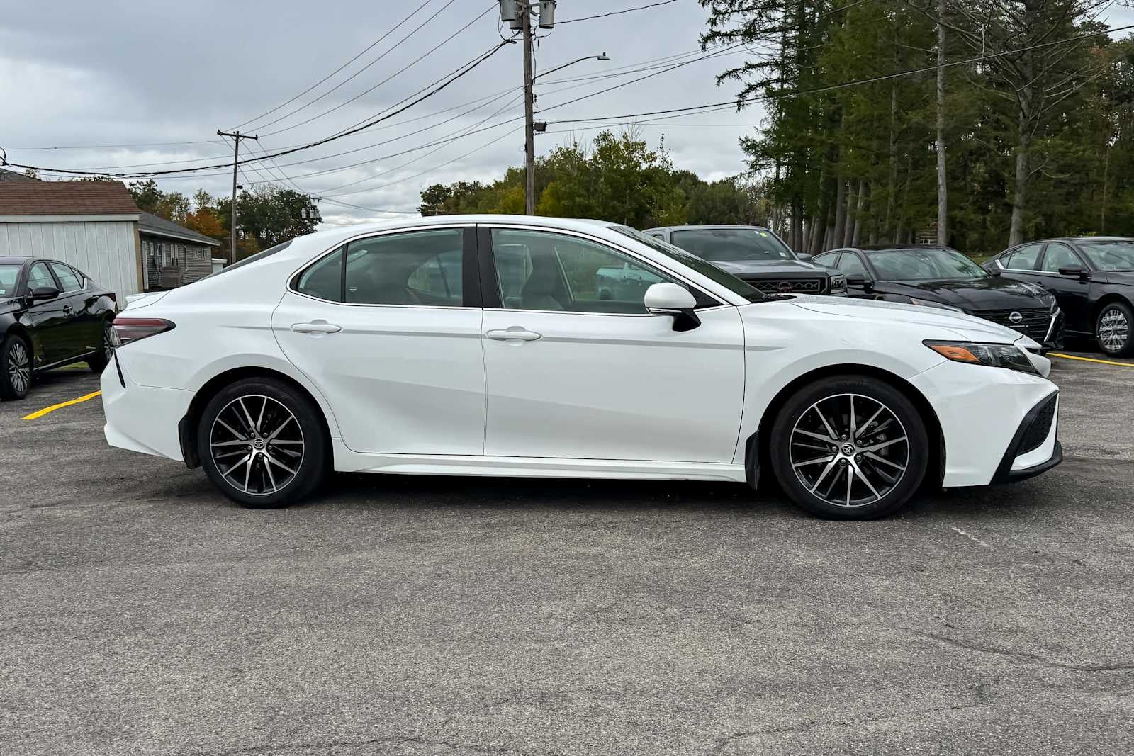 2023 Toyota Camry SE