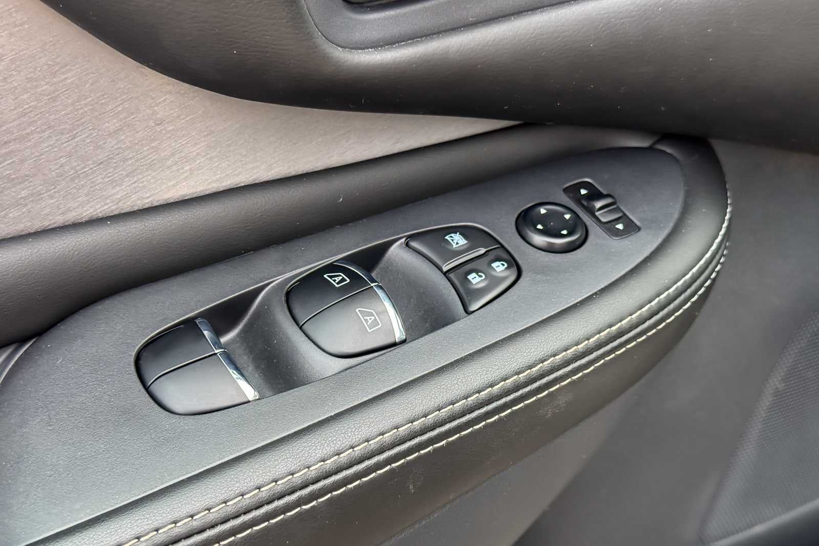 2022 Nissan Murano SL