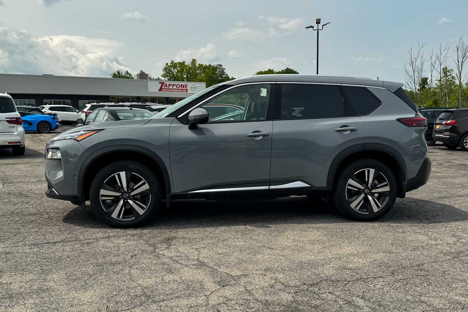 2023 Nissan Rogue SL