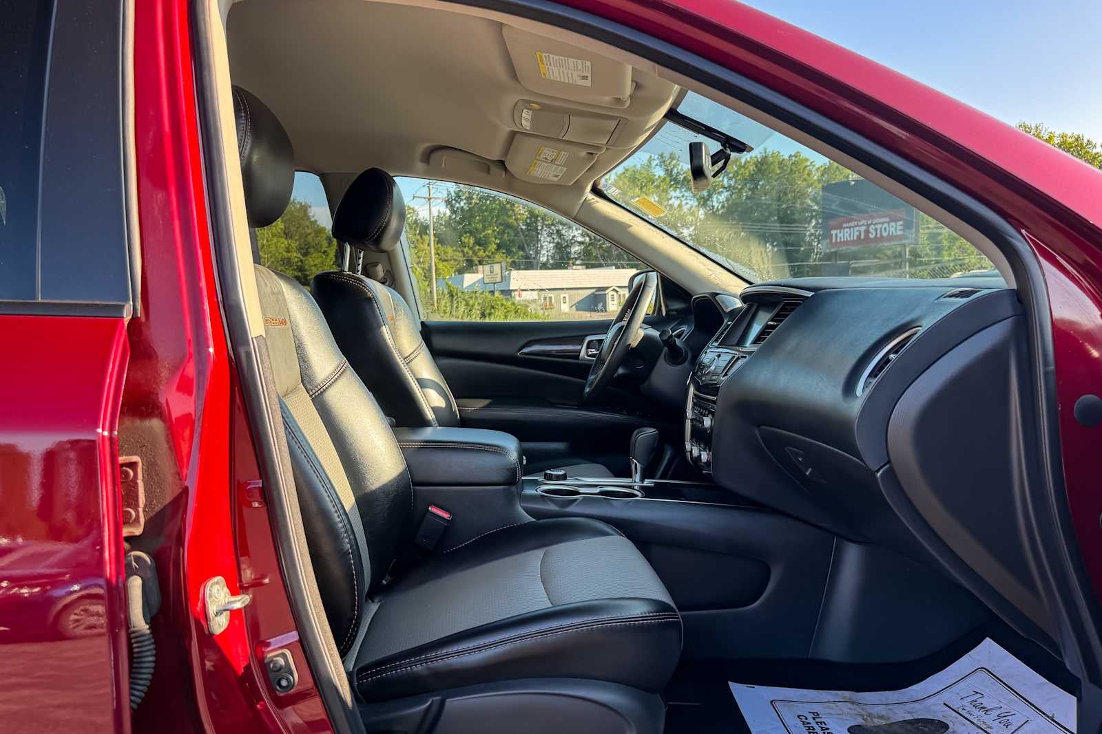 2020 Nissan Pathfinder SV