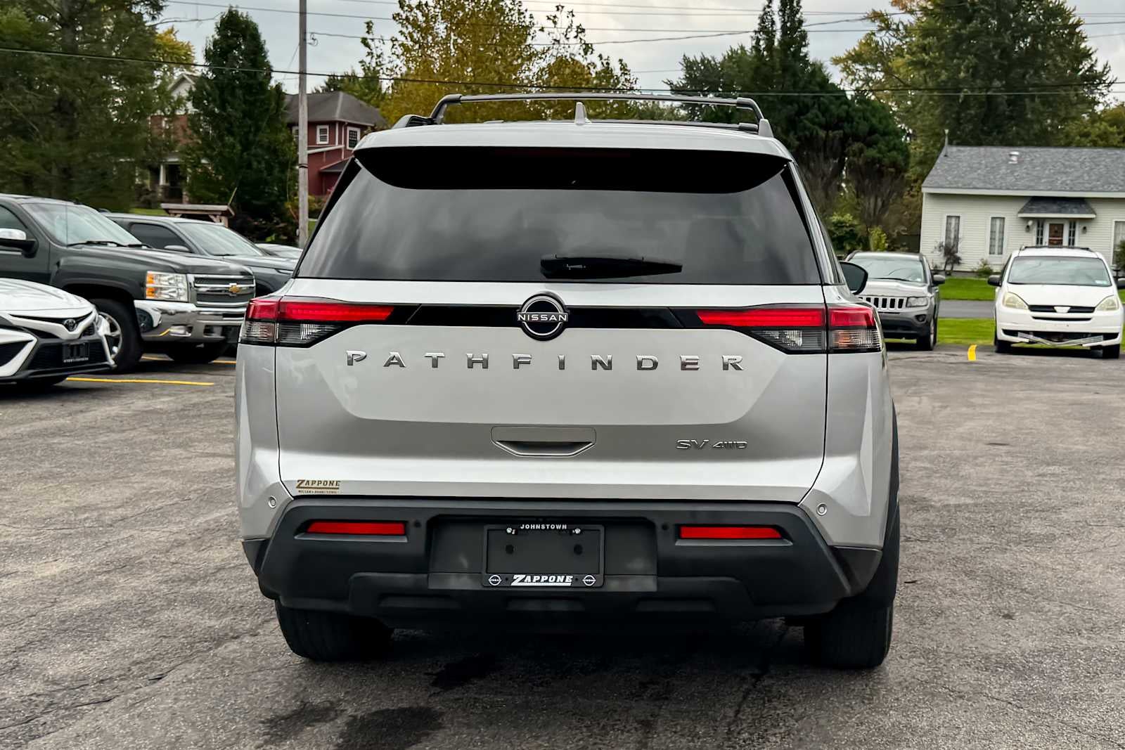 2022 Nissan Pathfinder SV