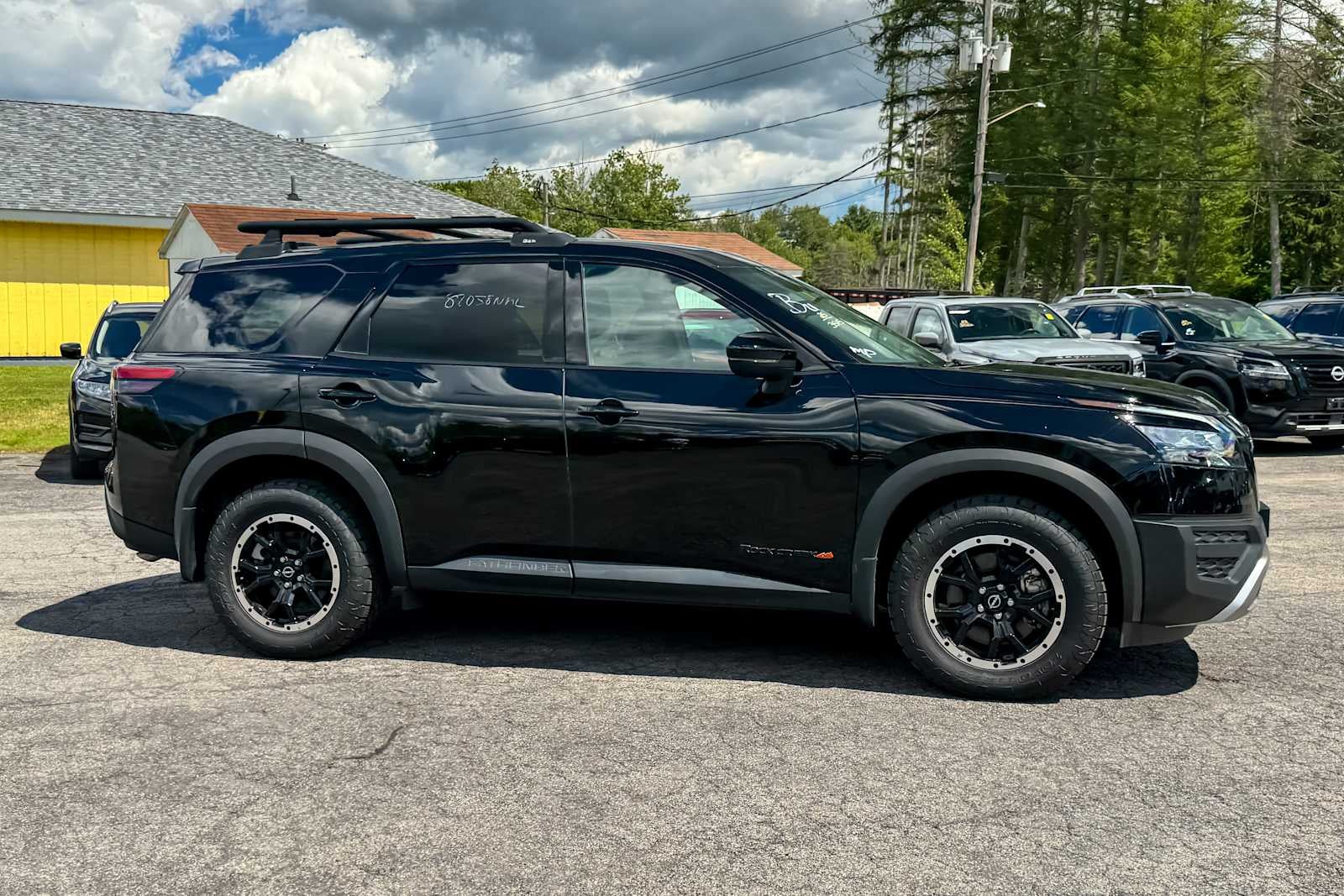 2025 Nissan Pathfinder Rock Creek®