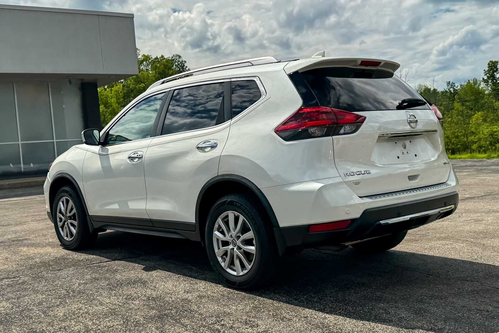 2020 Nissan Rogue SV