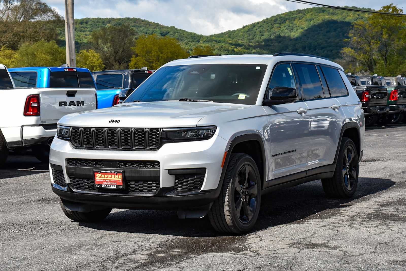 2023 Jeep Grand Cherokee L Altitude